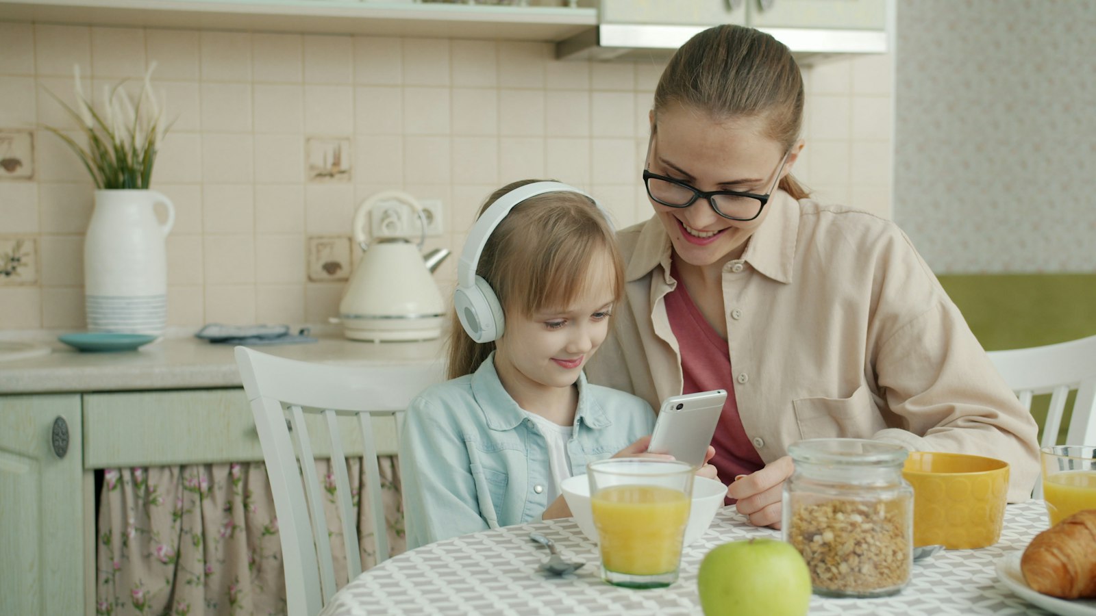 Apple Music Family Plan: Price, Invitations and Who Can Join